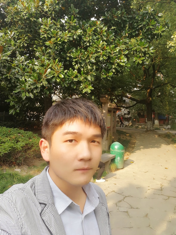 暂时的第一张照片--蓝颜知己交友网