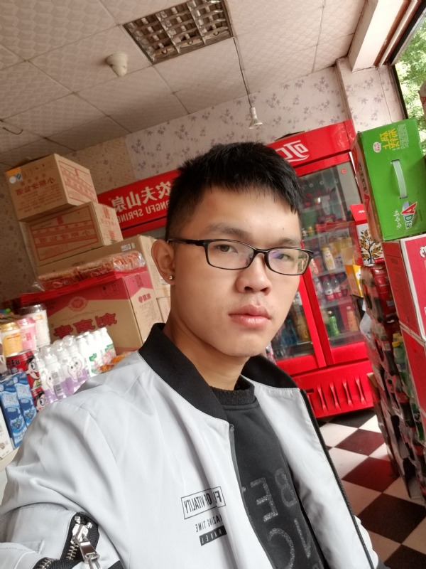 柒年的第一张照片--蓝颜知己交友网