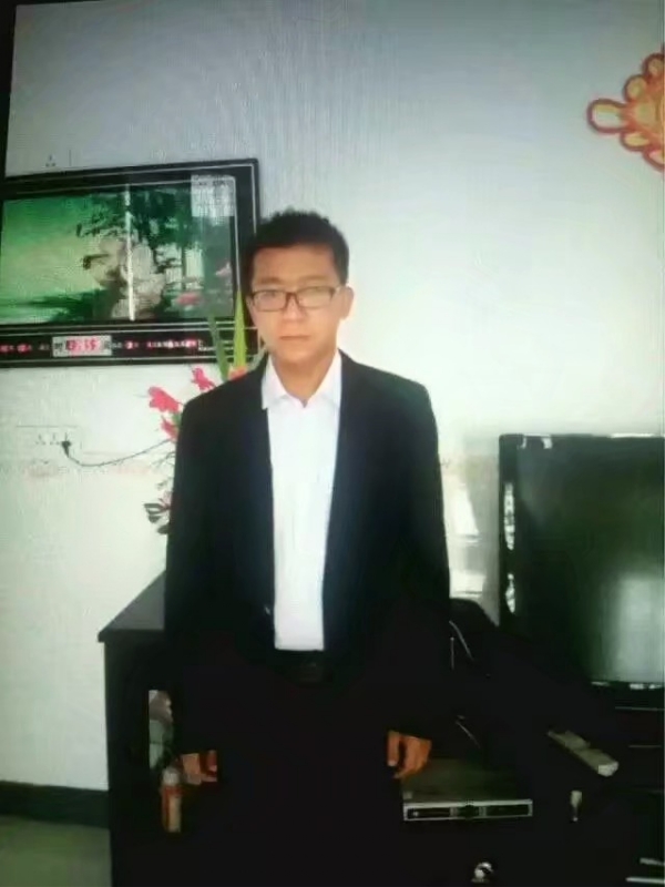 依然疼痛的第一张照片--蓝颜知己交友网