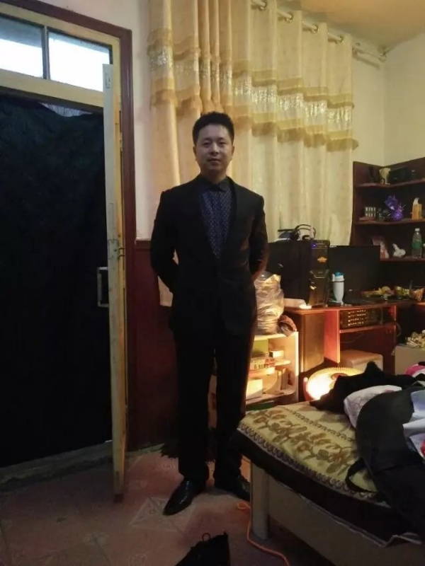 亮亮的第一张照片--蓝颜知己交友网