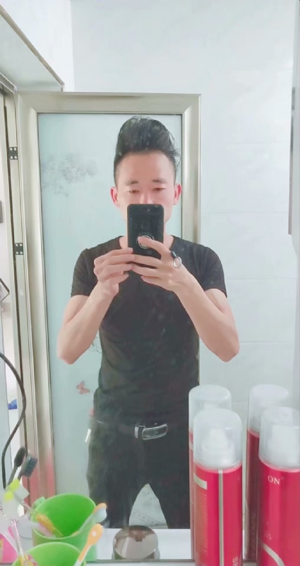 邱利平的第一张照片--蓝颜知己交友网