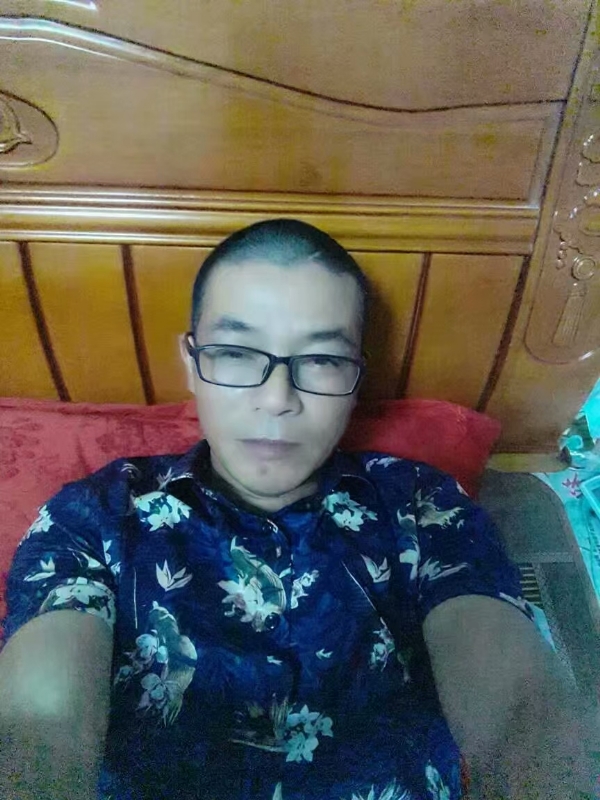 坚信就是你的第一张照片--蓝颜知己交友网