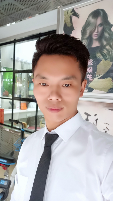 阳光男士的第一张照片--蓝颜知己交友网