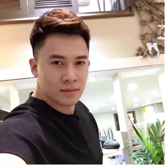 拥有神一样的男人的第一张照片--蓝颜知己交友网
