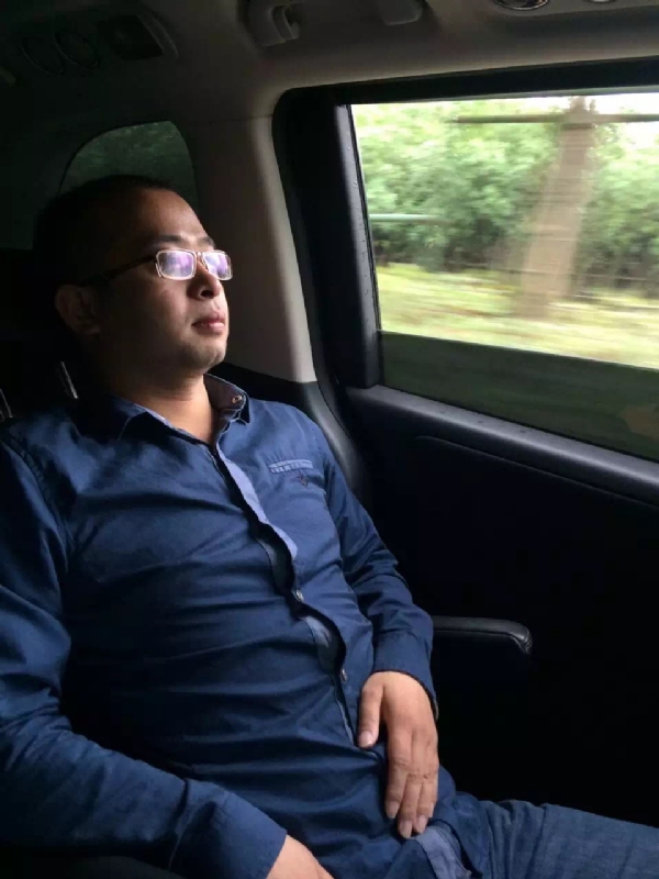 世界那么大的第三张照片--蓝颜知己交友网