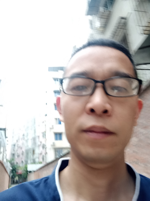 眼镜的第一张照片--蓝颜知己交友网