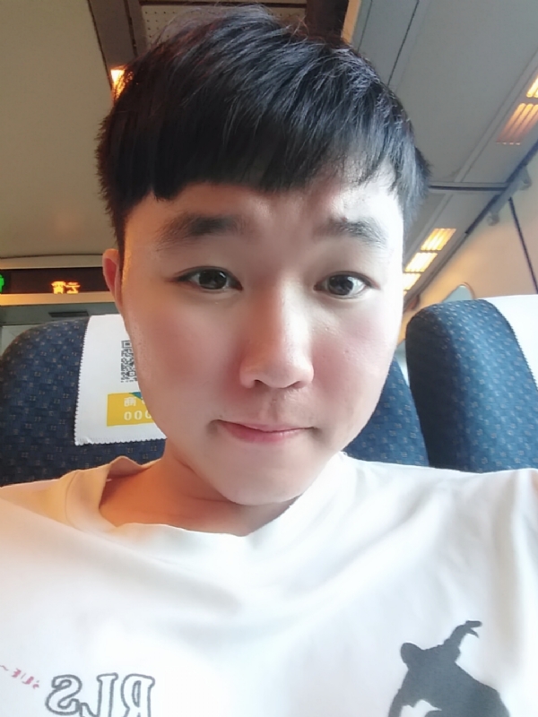 爱玉的第一张照片--蓝颜知己交友网