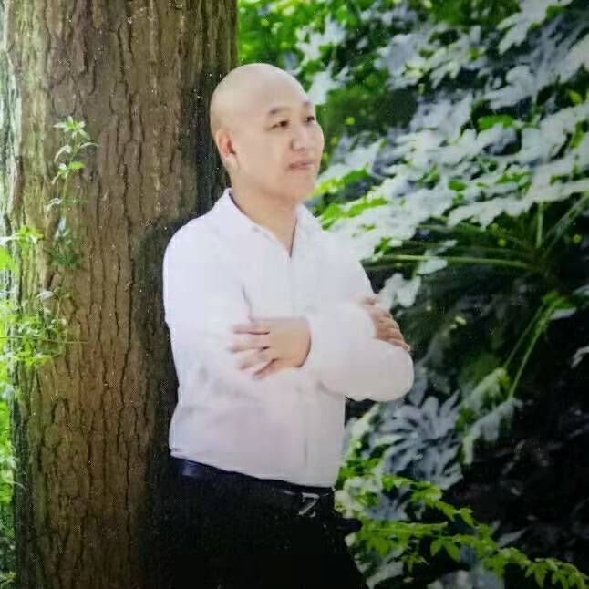 郑鑫牵手的第一张照片--蓝颜知己交友网