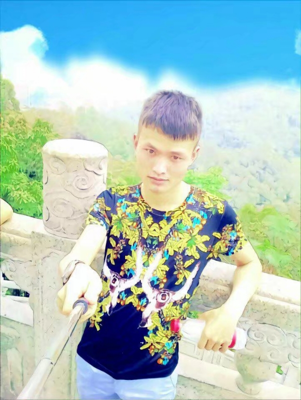 孤独王者元首的第一张照片--蓝颜知己交友网