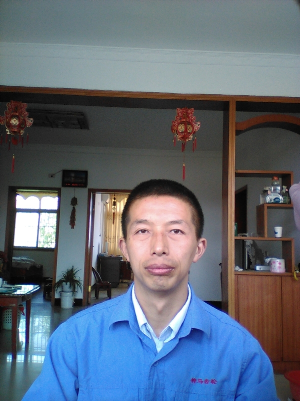 红玫瑰的第一张照片--蓝颜知己交友网