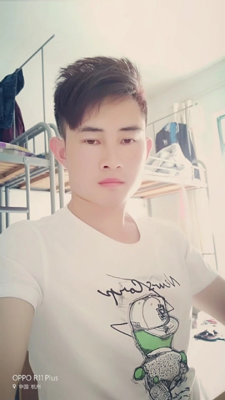 爱情故事的第三张照片--蓝颜知己交友网