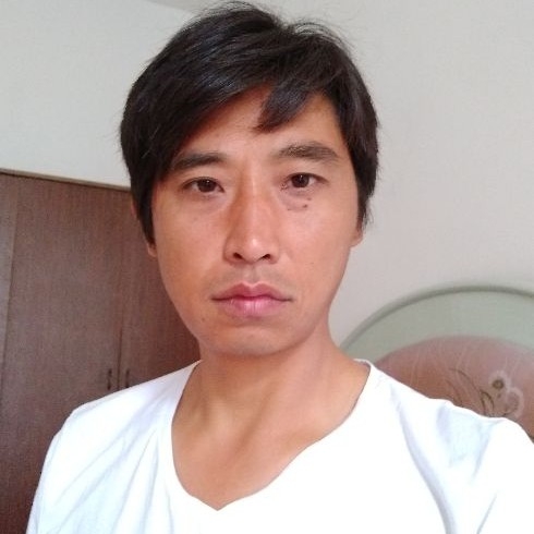 莞尔一笑的第一张照片--蓝颜知己交友网