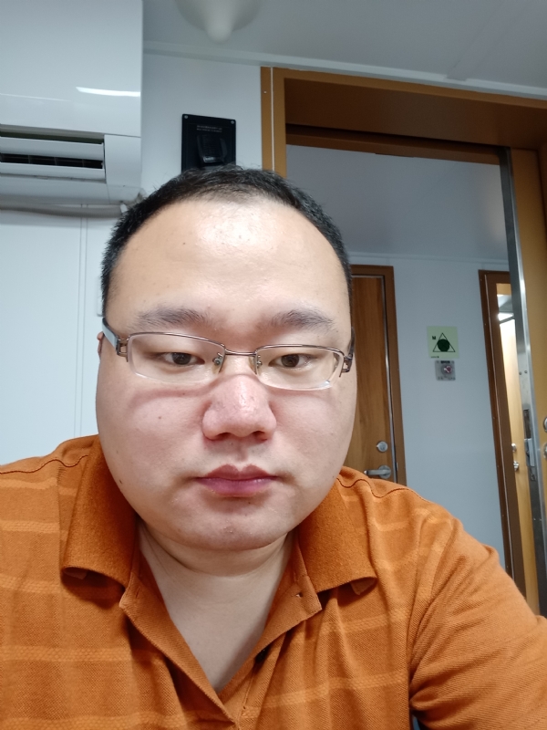 努力爱一次的第一张照片--蓝颜知己交友网