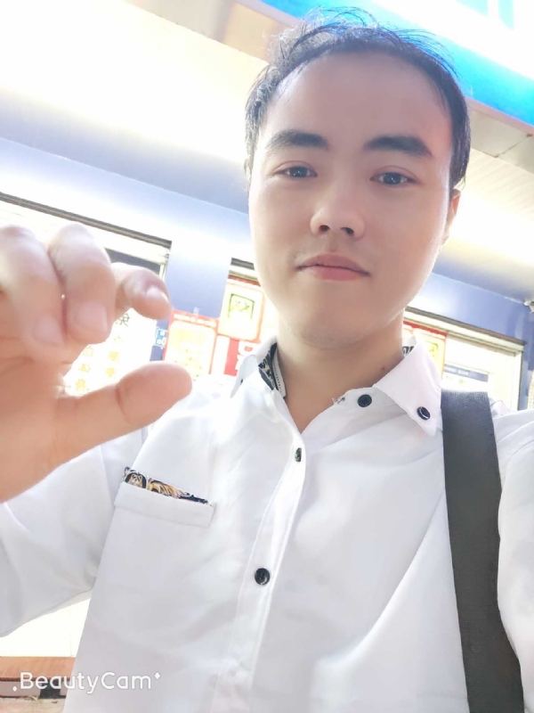 开心就好的第一张照片--蓝颜知己交友网