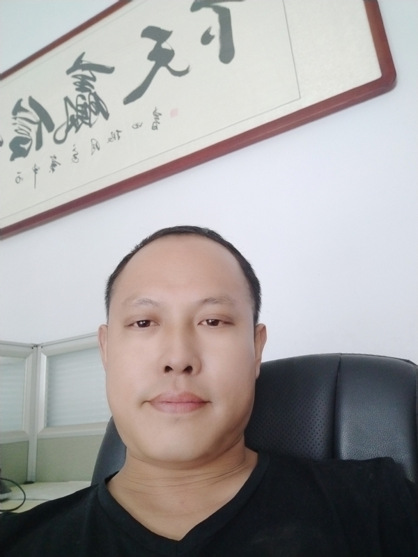 山丘的第三张照片--蓝颜知己交友网