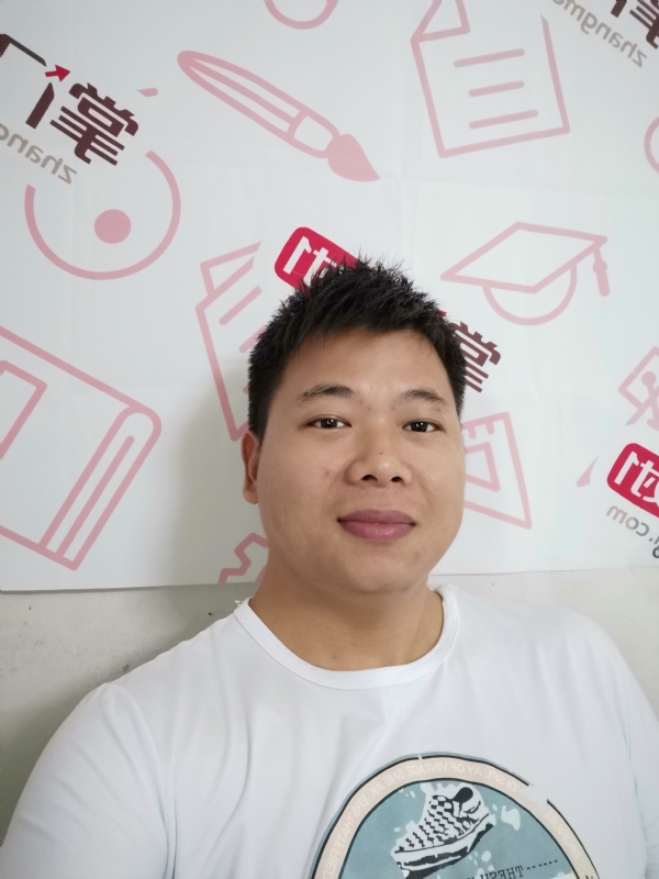轻静地行走着的第一张照片--蓝颜知己交友网
