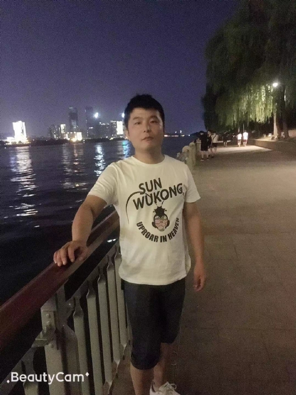 古月的第二张照片--蓝颜知己交友网