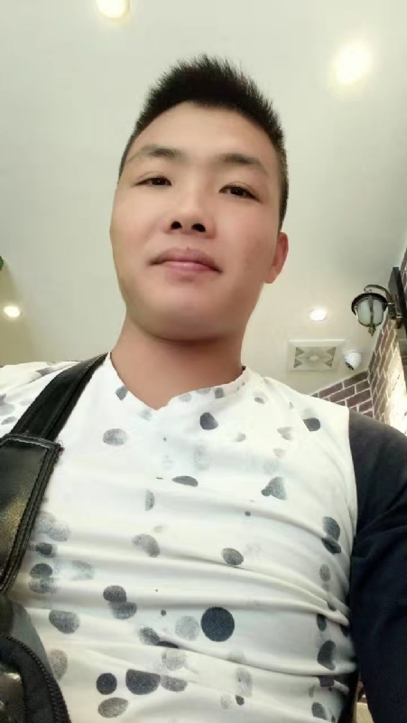 吃生蚝的小乖乖的第一张照片--蓝颜知己交友网