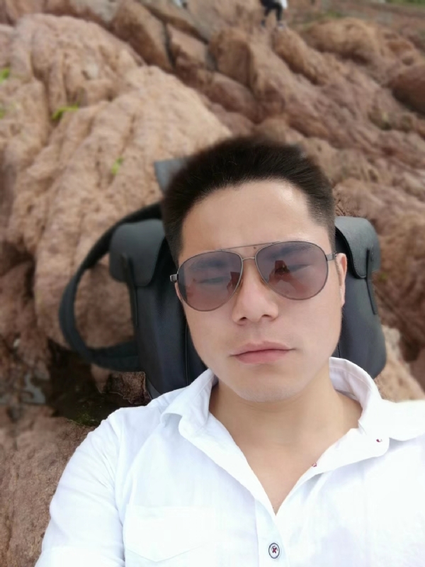 易听的第二张照片--蓝颜知己交友网