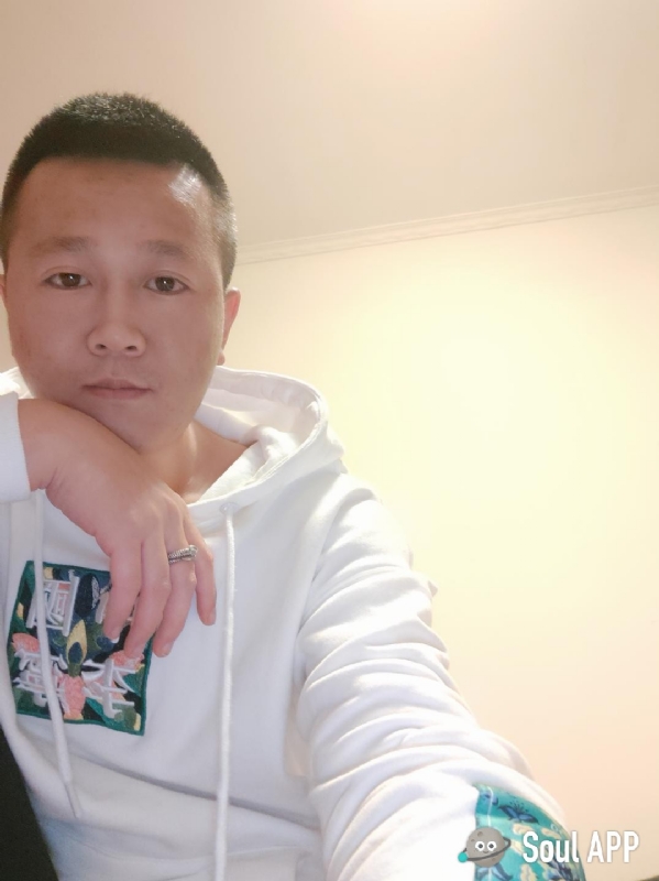 Away的第一张照片--蓝颜知己交友网