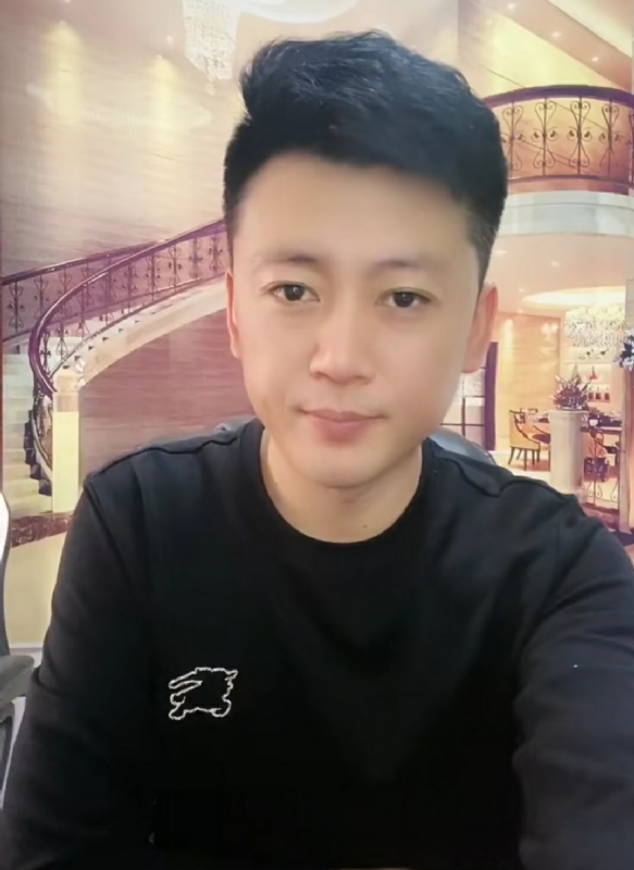 屋顶拾荒人的第三张照片--蓝颜知己交友网