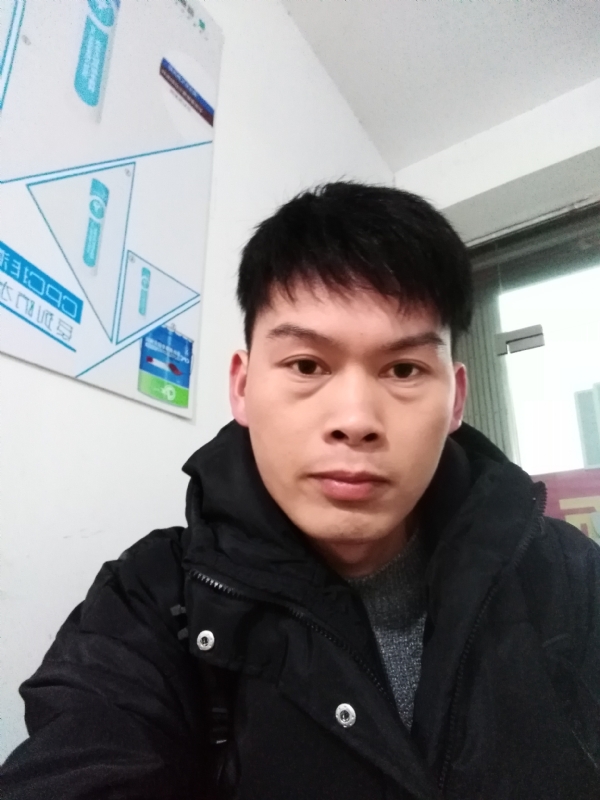 微笑的第一张照片--蓝颜知己交友网