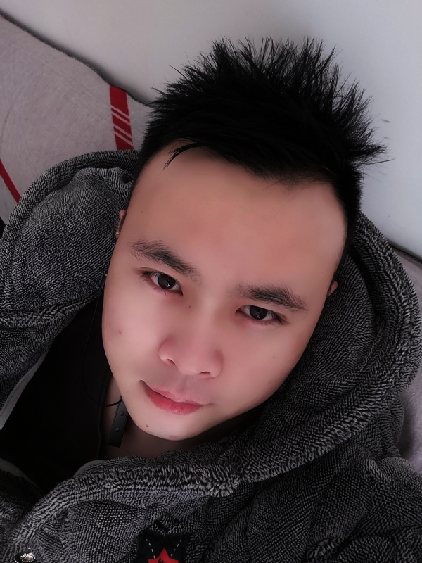 明明的第一张照片--蓝颜知己交友网