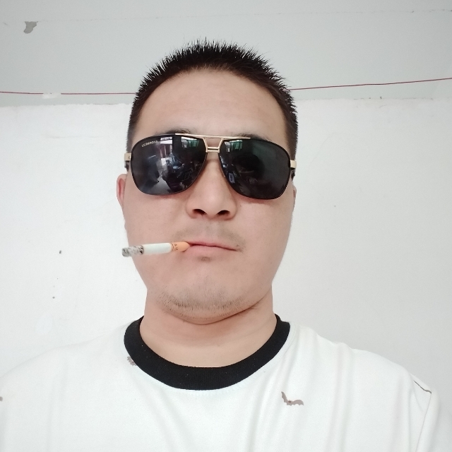 白伟伟的第一张照片--蓝颜知己交友网