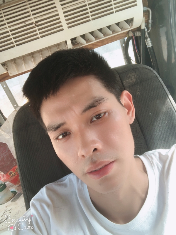小董的第一张照片--蓝颜知己交友网
