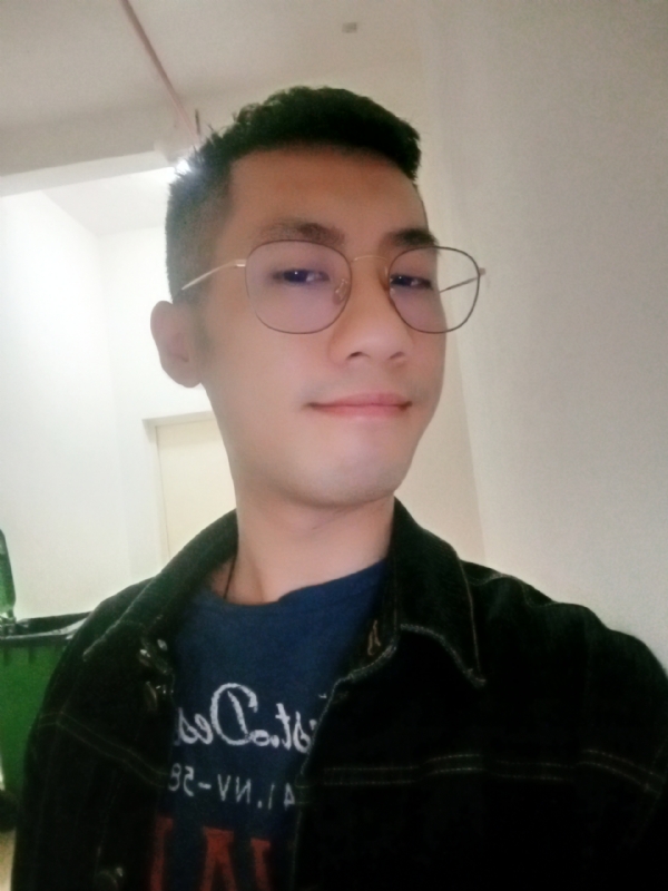 赫兹的第一张照片--蓝颜知己交友网