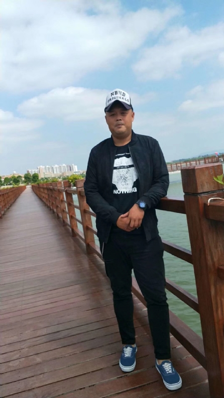 人生如戏的第二张照片--蓝颜知己交友网