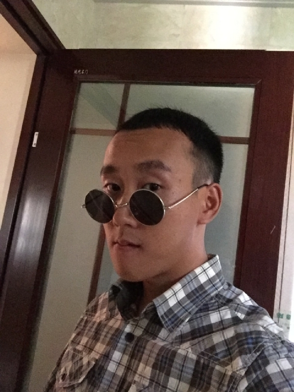 悲喜的第一张照片--蓝颜知己交友网