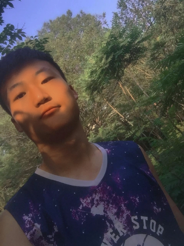 夏日的第一张照片--蓝颜知己交友网