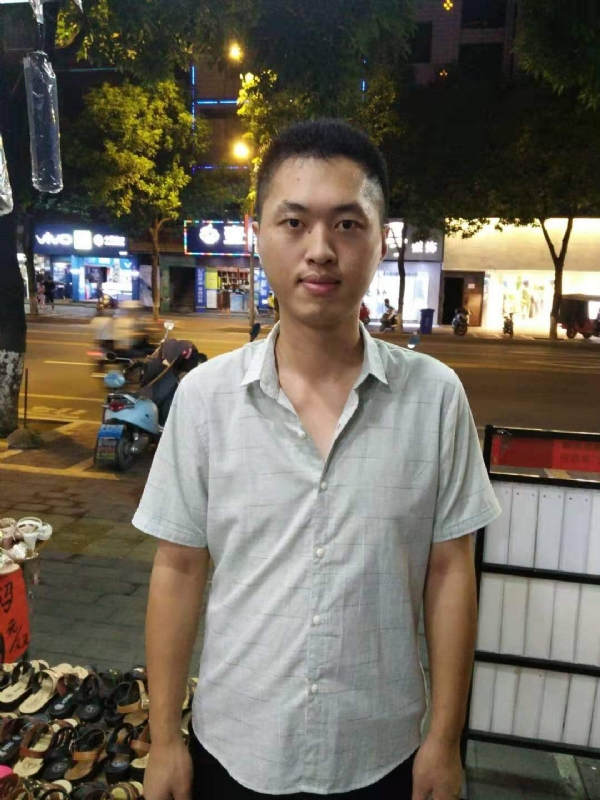 单身的雄鹰的第一张照片--蓝颜知己交友网