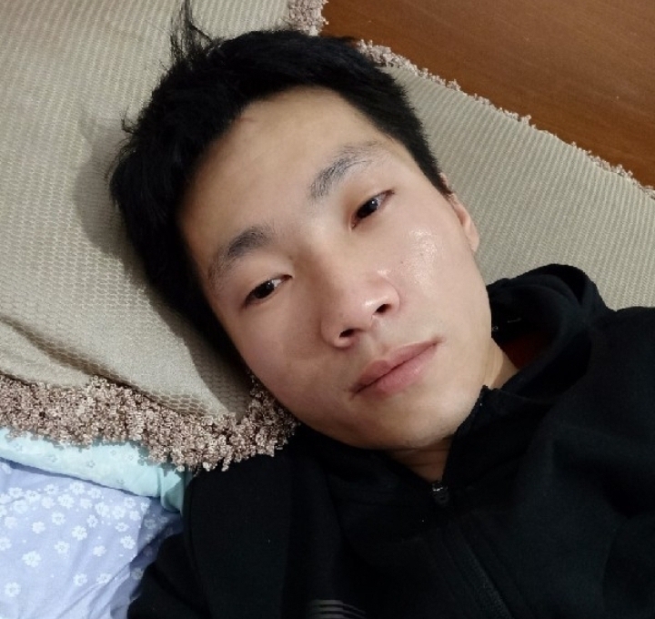 老鼠爱上猫的第一张照片--蓝颜知己交友网