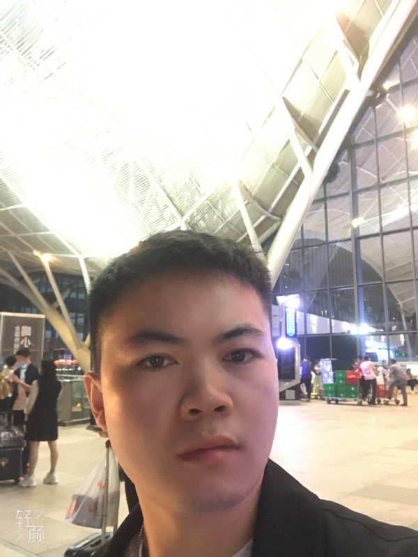 骑马的快乐的第一张照片--蓝颜知己交友网