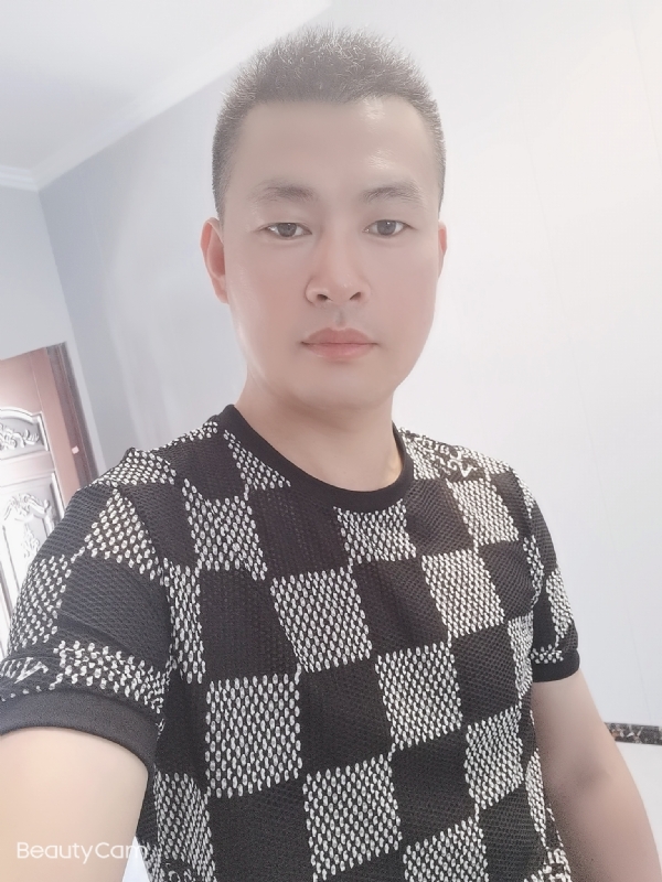 快乐无罪的第一张照片--蓝颜知己交友网