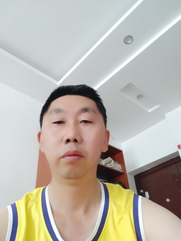 写尽半生纸上酸的第一张照片--蓝颜知己交友网