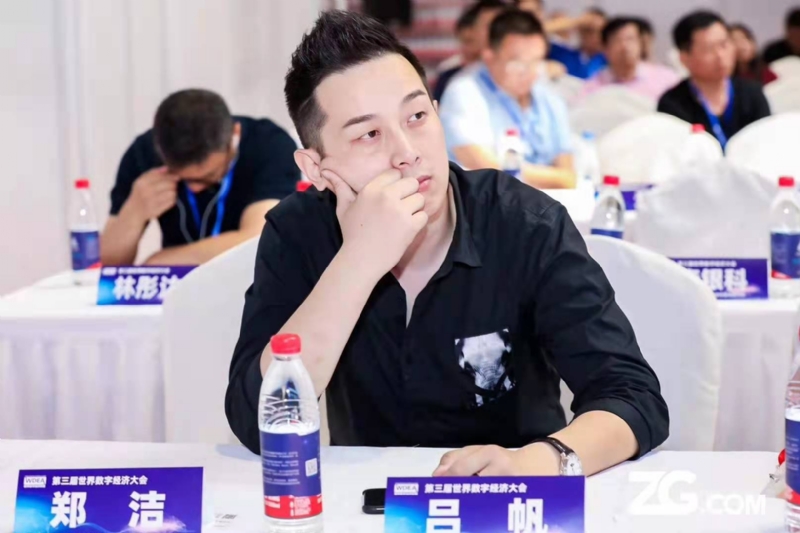 一生摯愛的第一张照片--蓝颜知己交友网
