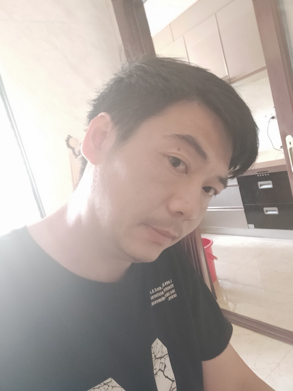漫步的第二张照片--蓝颜知己交友网