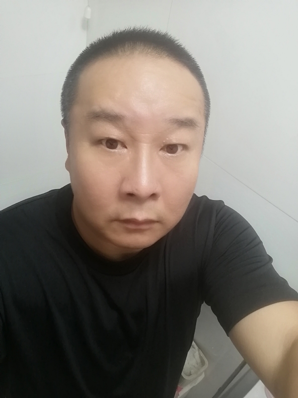 一束光的第一张照片--蓝颜知己交友网