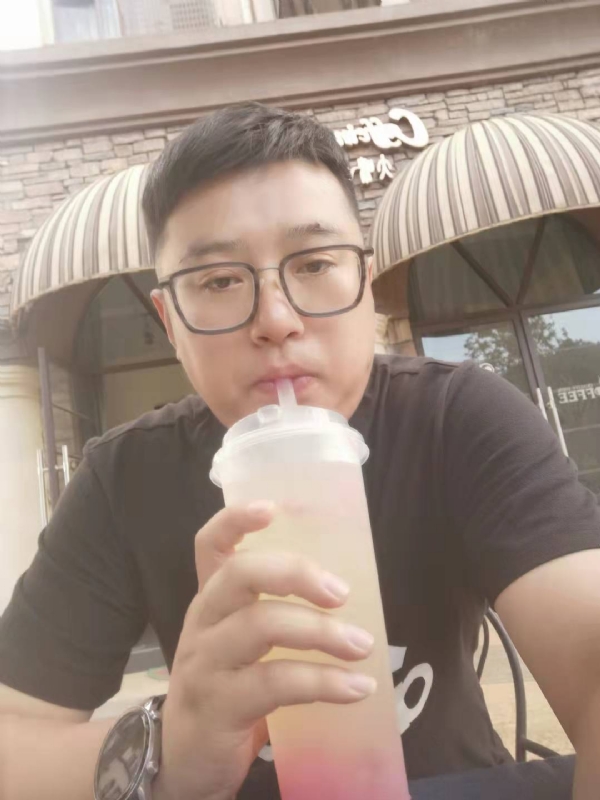 半旧情怀的第一张照片--蓝颜知己交友网