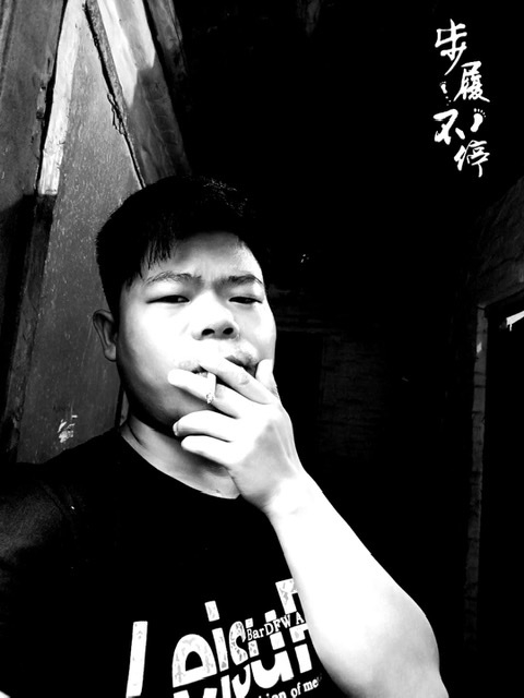 一見鍾情的第四张照片--蓝颜知己交友网