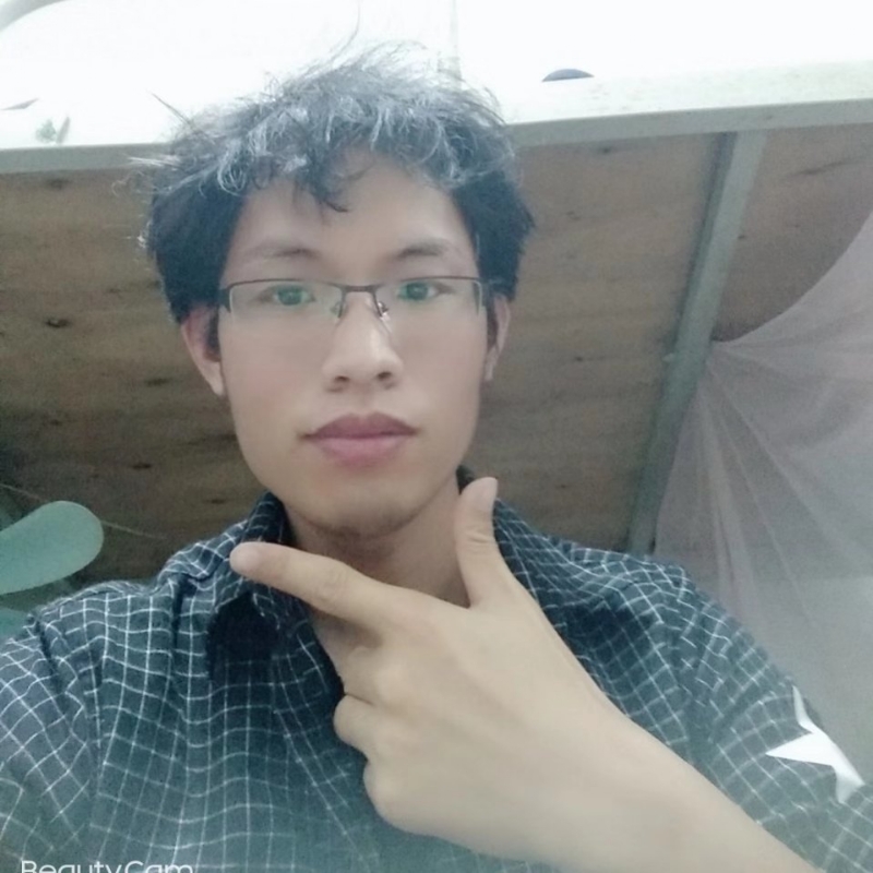 右边的第一张照片--蓝颜知己交友网