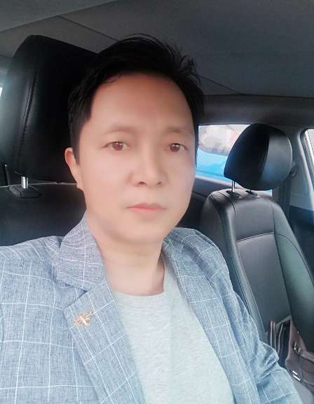 深蓝的第二张照片--蓝颜知己交友网