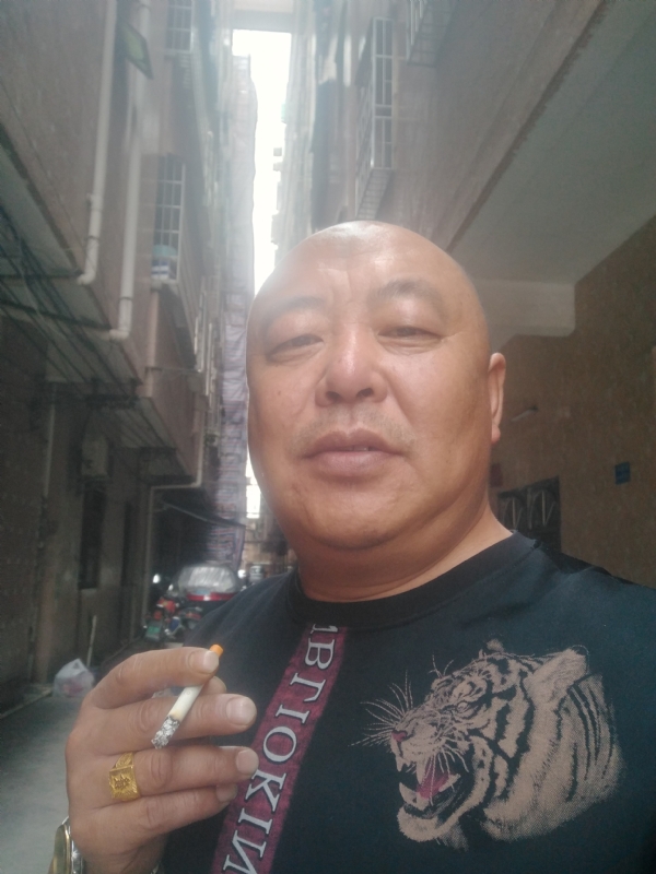 人在TA乡的第一张照片--蓝颜知己交友网