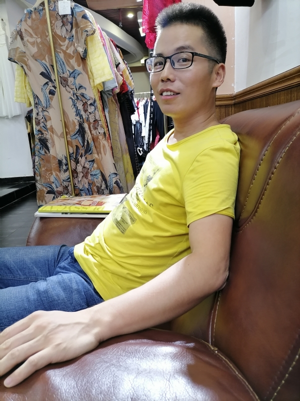 汪顺鹏的第一张照片--蓝颜知己交友网
