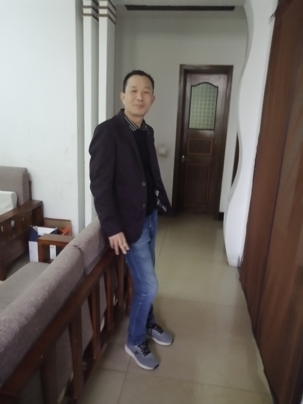 相亲相爱的第一张照片--蓝颜知己交友网