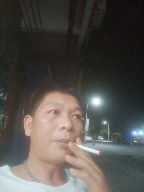 善解人意的第一张照片--蓝颜知己交友网
