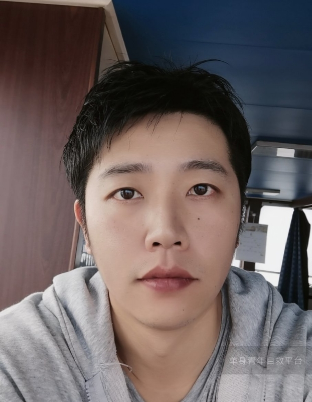 不太帅的男人的第一张照片--蓝颜知己交友网